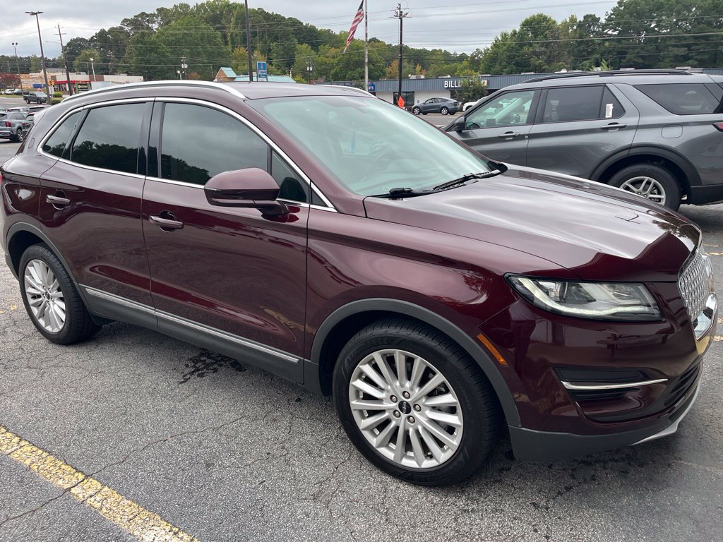 Used 2019 Lincoln MKC Premiere FWD image 2