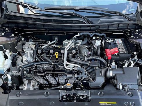 Used 2025 Nissan Altima 2.5 SV image 9