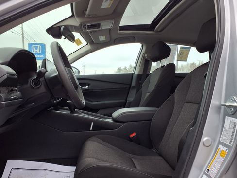 Used 2024 Honda Accord EX image 6