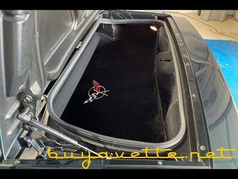 Used 2001 Chevrolet Corvette Convertible w/ Preferred Equipment Group2 RWD image 26