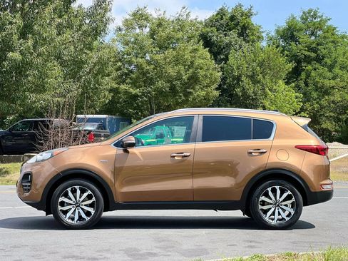 Used 2017 Kia Sportage EX w/ EX Technology Package AWD/4WD image 2