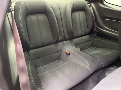 Used 2019 Ford Mustang GT RWD image 21
