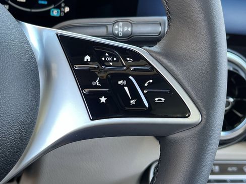 New 2026 Mercedes-Benz GLB 250 4MATIC image 29