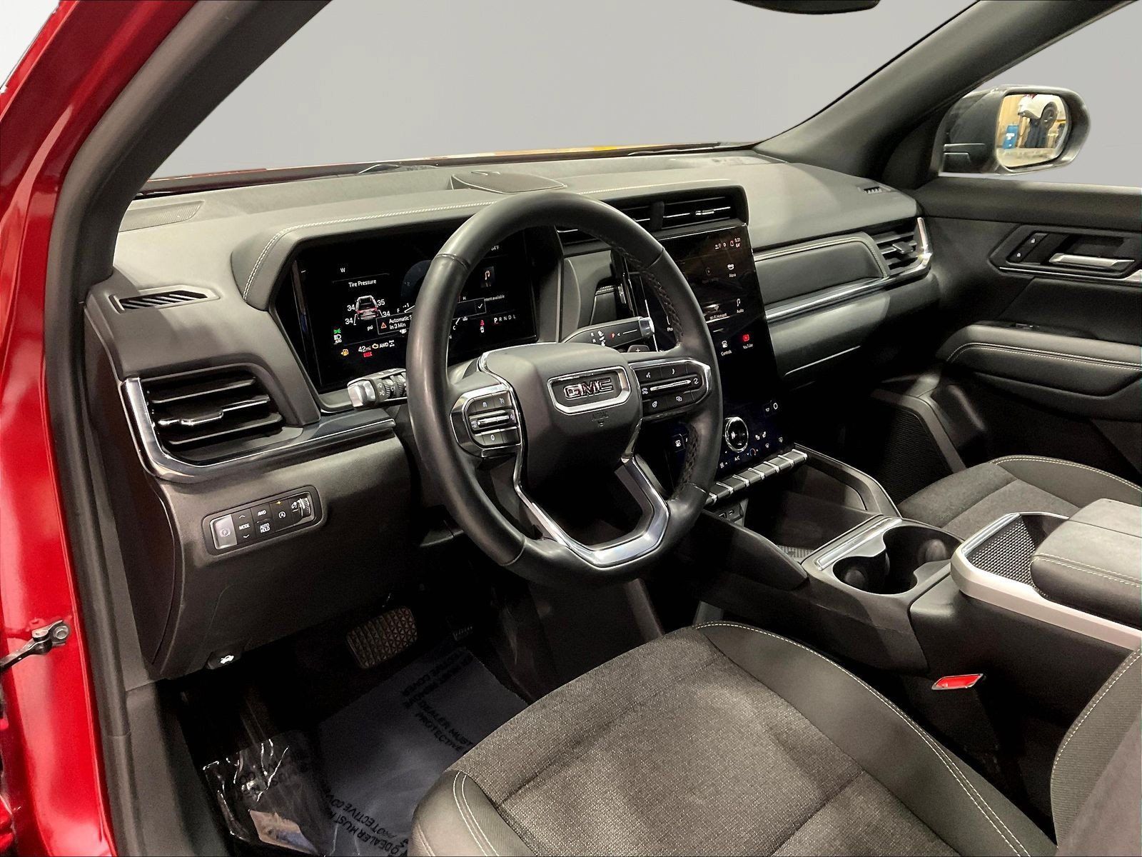 Used 2025 GMC Terrain Elevation AWD/4WD image 17