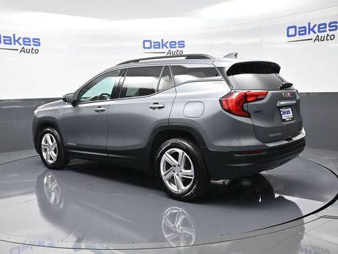 Used 2020 GMC Terrain SLE w/ Driver Convenience Package image 5