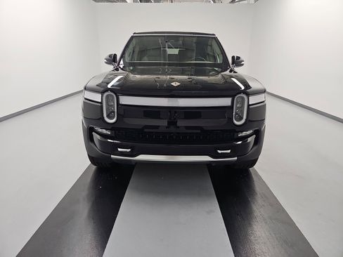 Used 2023 Rivian R1S Adventure image 8