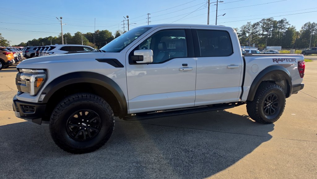 Used 2025 Ford F150 Raptor AWD/4WD image 3