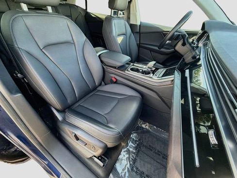 Used 2022 Audi Q8 Premium Plus AWD/4WD image 14