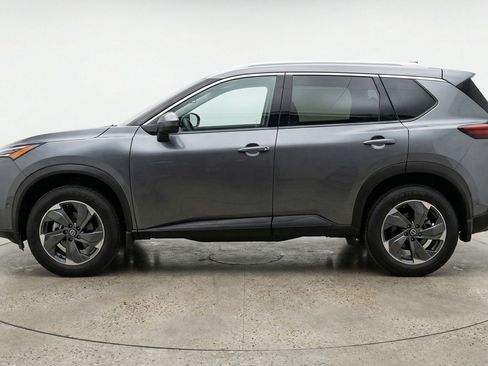 Used 2025 Nissan Rogue SV image 5