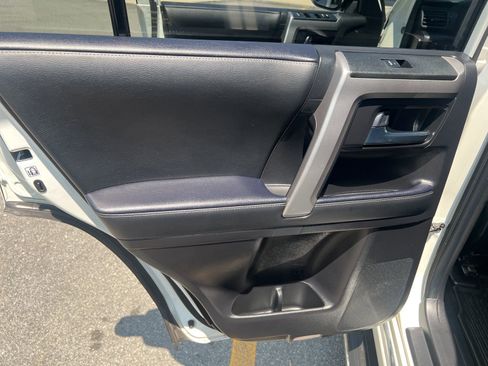 Used 2023 Toyota 4Runner Limited image 11