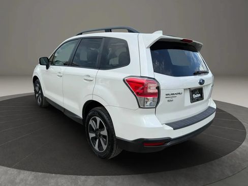 Used 2017 Subaru Forester 2.5i Premium AWD/4WD image 9