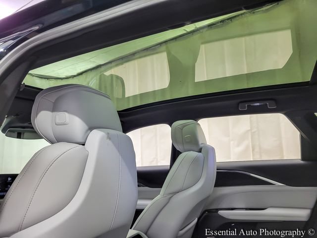 Certified 2024 Cadillac Lyriq Luxury RWD image 13