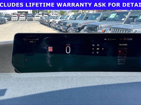 Used 2025 Ford Expedition Max Active AWD/4WD image 17