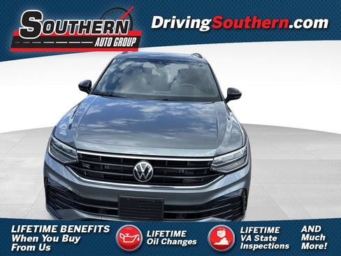 Used 2024 Volkswagen Tiguan SE R-Line AWD/4WD image 1
