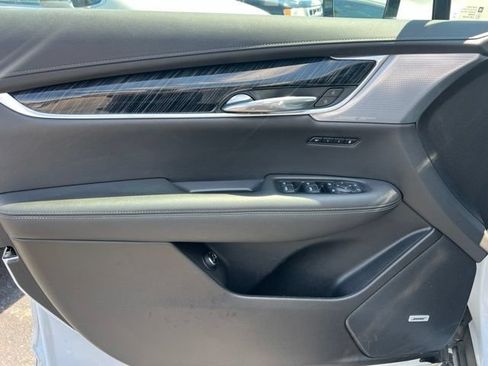 Used 2024 Cadillac XT6 Premium Luxury w/ LPO, Floor Liner Package AWD/4WD image 24