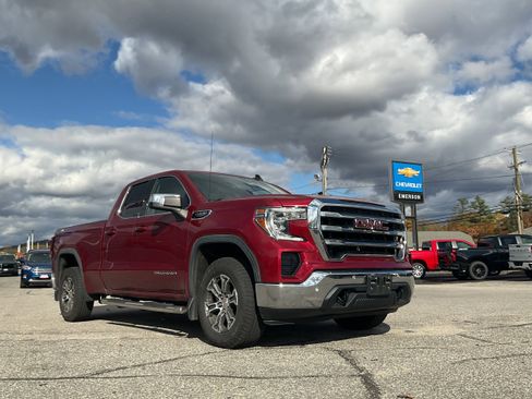 Used 2020 GMC Sierra 1500 SLE w/ SLE Value Package image 2