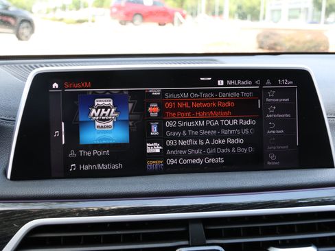 Used 2022 BMW 740i w/ M Sport Package RWD image 24