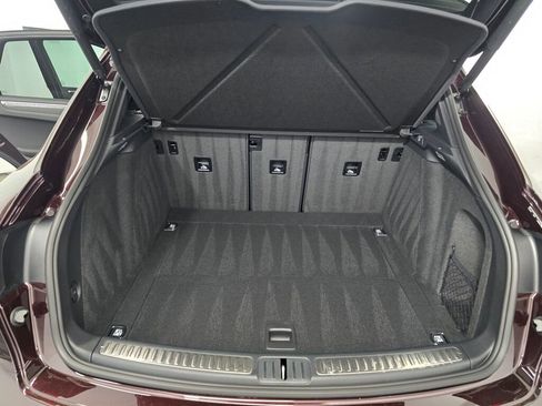 New 2026 Porsche Macan AWD/4WD image 12