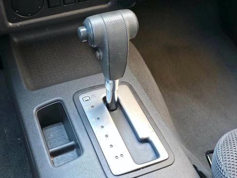 Used 2007 Nissan Xterra S w/ Side & Curtain Airbag Pkg RWD image 25