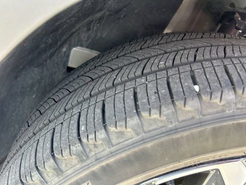 Certified 2023 Hyundai Tucson Limited AWD/4WD image 40