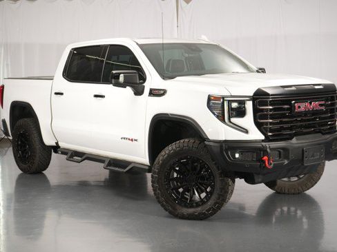 Used 2024 GMC Sierra 1500 AT4X w/ AT4X AEV Edition AWD/4WD image 7