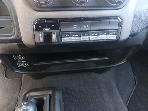 Used 2024 RAM 3500 SLT w/ Quick Order Package 2YG SLT image 37