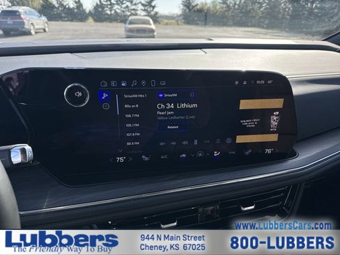 Used 2025 Chevrolet Tahoe LT image 16