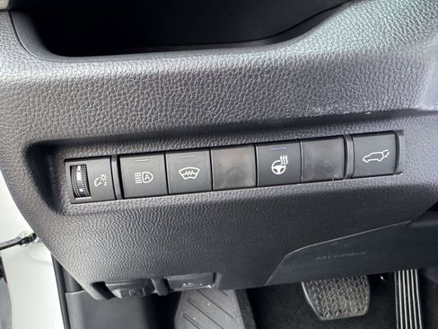 New 2025 Toyota RAV4 XLE image 22