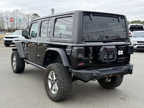 Used 2019 Jeep Wrangler Unlimited Sahara w/ Cold Weather Group image 7