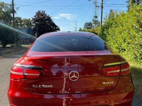 Used 2017 Mercedes-Benz GLC 300 4MATIC Coupe image 10