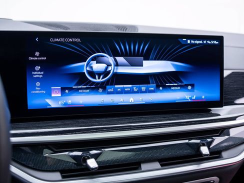 Certified 2026 BMW X7 xDrive40i AWD/4WD image 28
