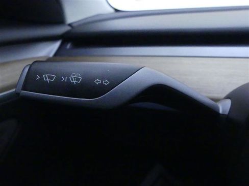 Used 2023 Tesla Model 3 Standard Range RWD image 16
