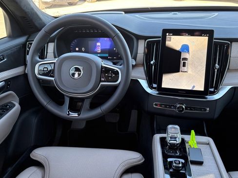 New 2026 Volvo XC90 B5 Ultra w/ Lounge Package image 6