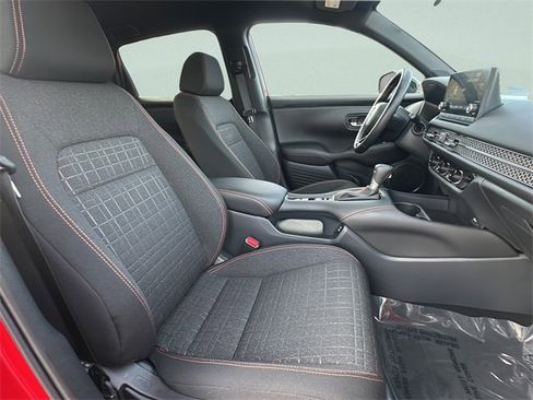 Certified 2025 Honda HR-V Sport image 19