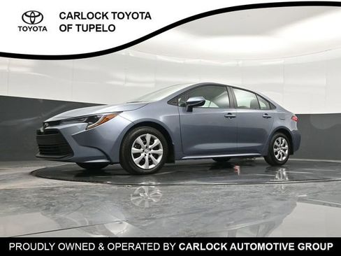 Used 2026 Toyota Corolla LE image 32