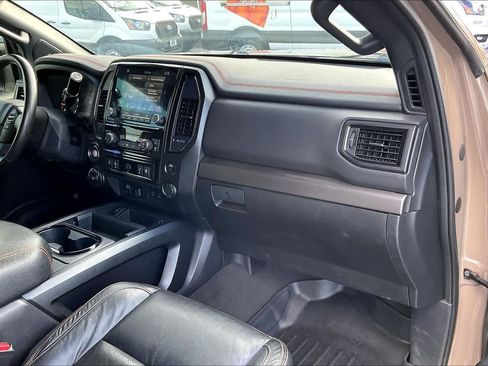 Used 2021 Nissan Titan PRO-4X w/ Pro-4x Convenience Package AWD/4WD image 23