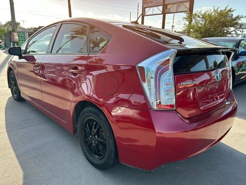 Used 2012 Toyota Prius Three w/ Solar Roof Pkg FWD image 3