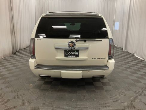 Used 2013 Cadillac Escalade ESV Premium AWD/4WD image 12