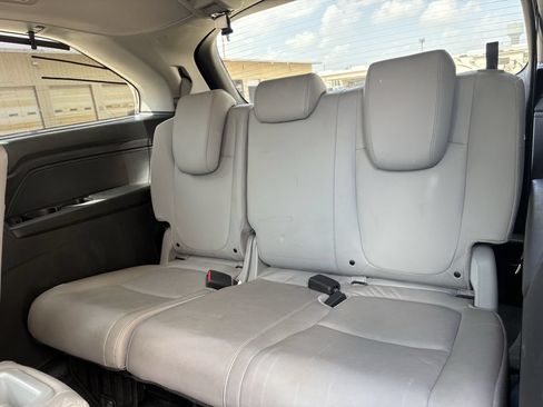Used 2022 Honda Odyssey Touring image 23
