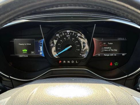 Used 2018 Ford Fusion Titanium FWD image 11