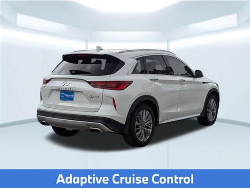 Used 2023 INFINITI QX50 Luxe FWD image 7