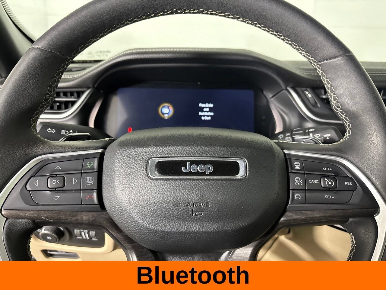 Used 2023 Jeep Grand Cherokee L Limited w/ Luxury Tech Group II AWD/4WD image 16