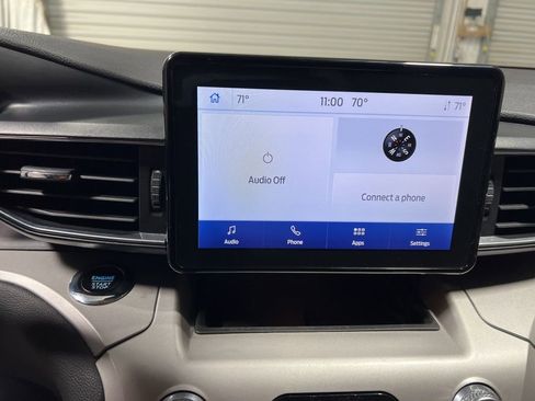 Used 2024 Ford Explorer XLT w/ Equipment Group 202A image 28