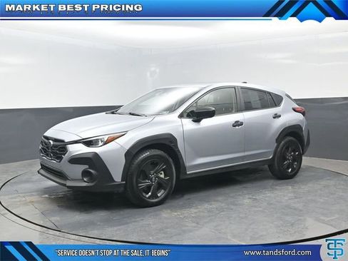 Used 2024 Subaru Crosstrek 2.0i image 1