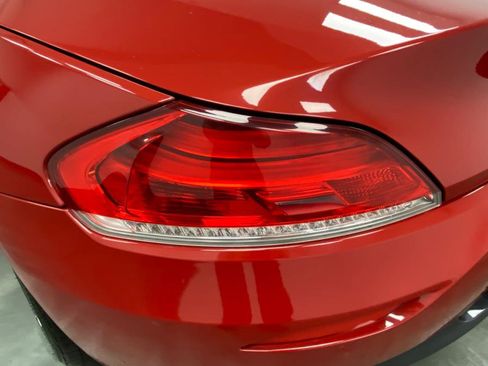 Used 2015 BMW Z4 sDrive28i image 22