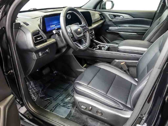Certified 2026 Chevrolet Traverse LT AWD/4WD image 13