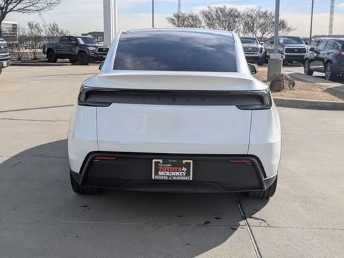 Used 2026 Tesla Model Y 2WD image 7