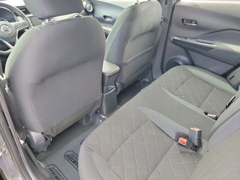 Certified 2020 Nissan Kicks SV image 9