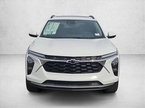 New 2026 Chevrolet Trax LT w/ Sunroof Package image 6