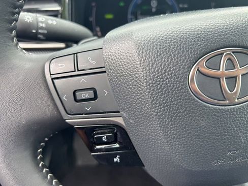 Used 2026 Toyota Camry SE w/ Multimedia Upgrade Package AWD/4WD image 29